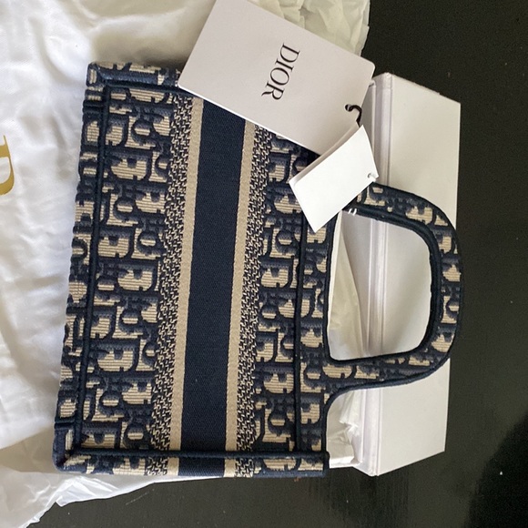 Christian Dior multi- colored handbag - Picture 2 of 9